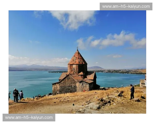 高加索之火遇上巴尔干惊雷：亚美尼亚与北马其顿的“非典型”王权博弈